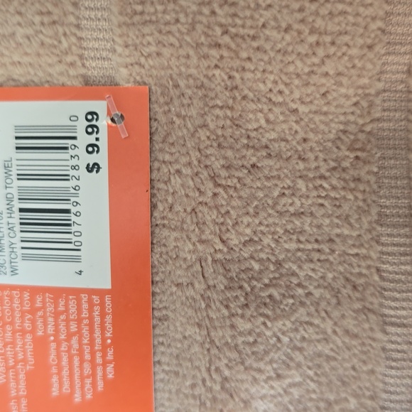 BUNDLE OF 2 HALLOWEEN BATH HAND TOWELS - Picture 7 of 7